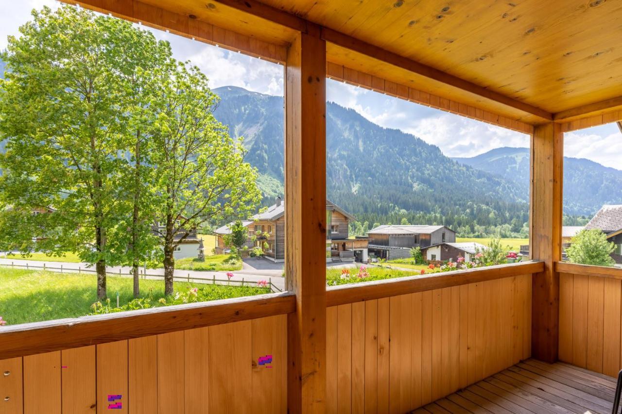 Haus Maria-Theresia Schoppernau Luaran gambar